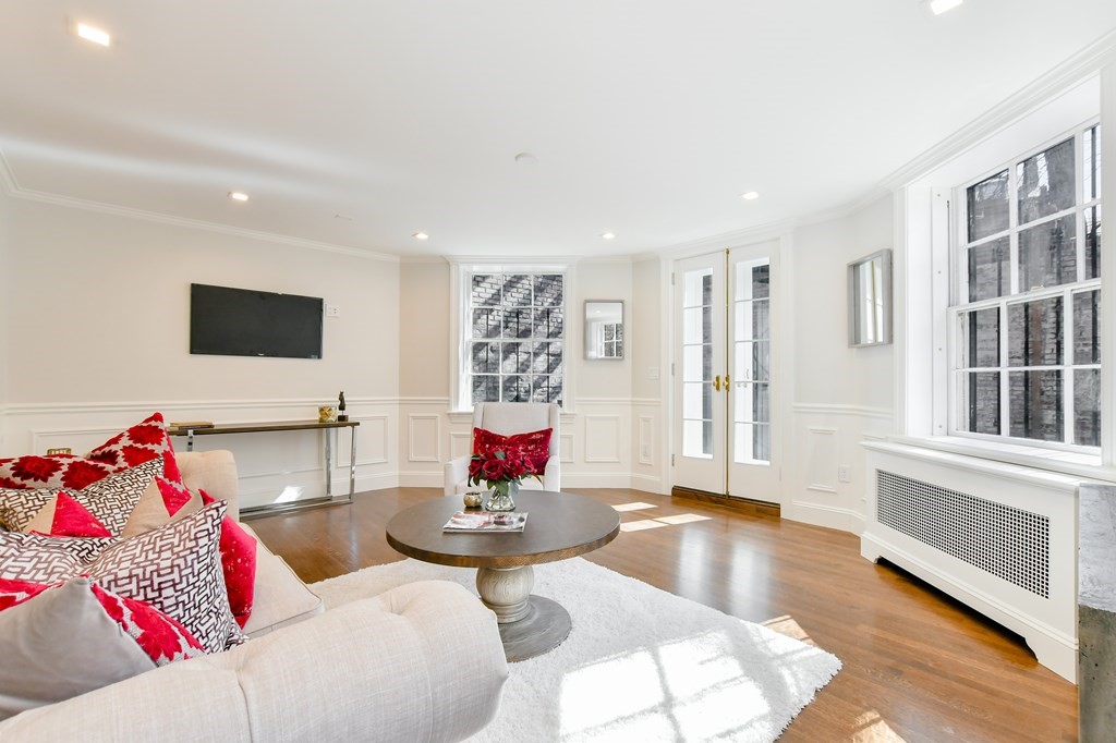 20 Chestnut St. Unit: 1