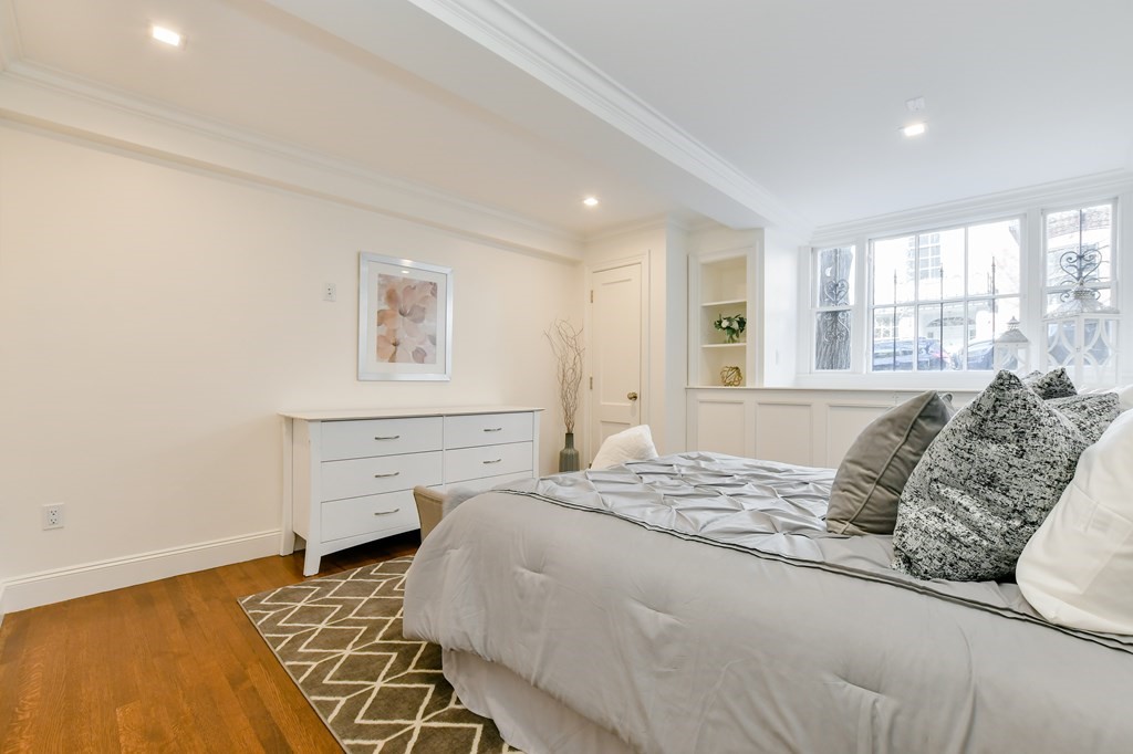 20 Chestnut St. Unit: 1