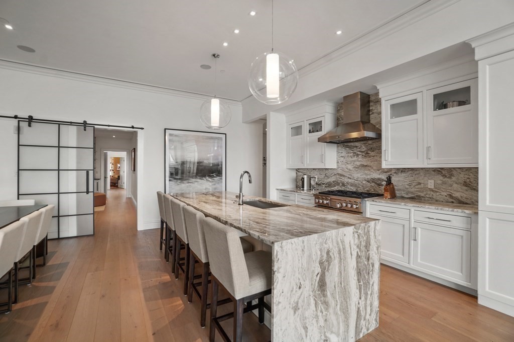 32 Derne Street Unit: 6B