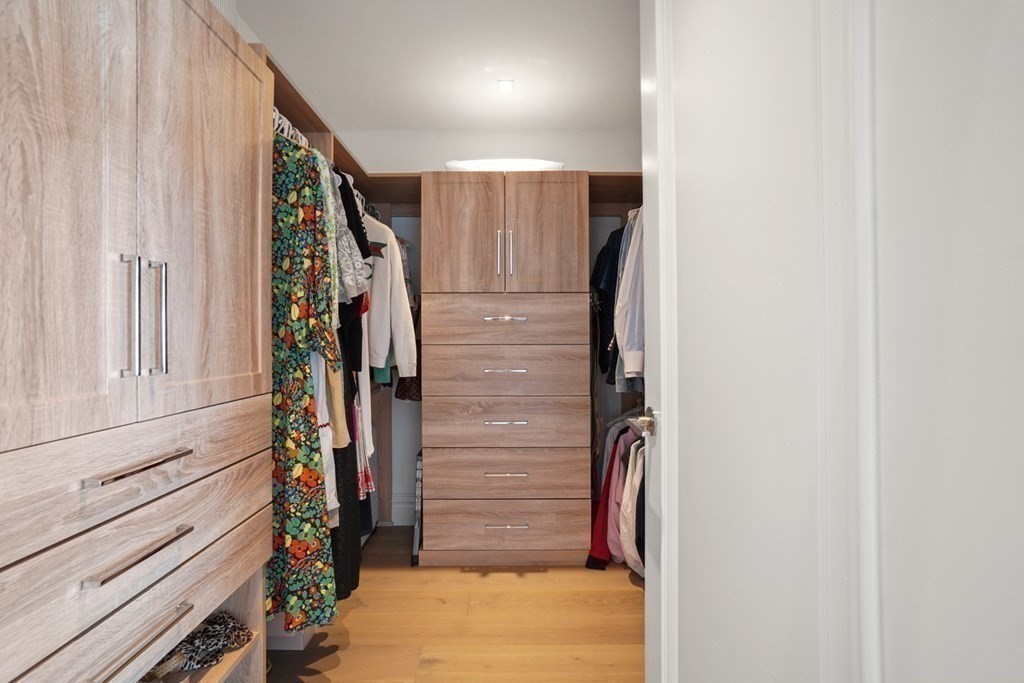 32 Derne Street Unit: 6B