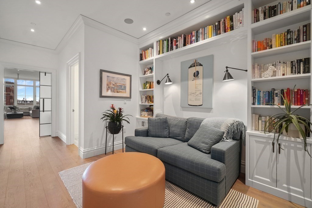32 Derne Street Unit: 6B