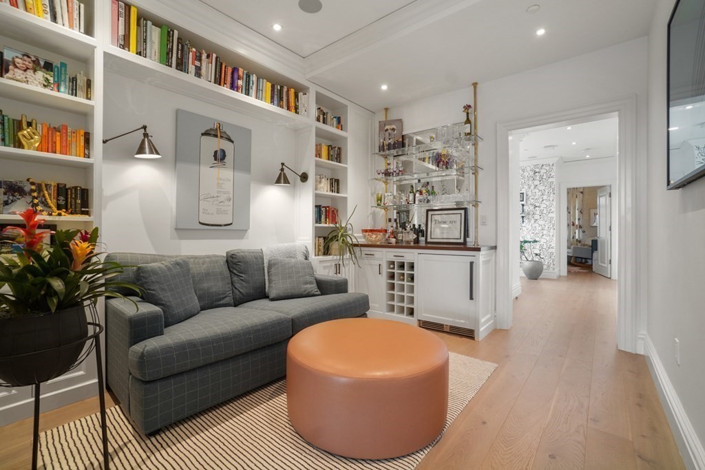 32 Derne Street Unit: 6B