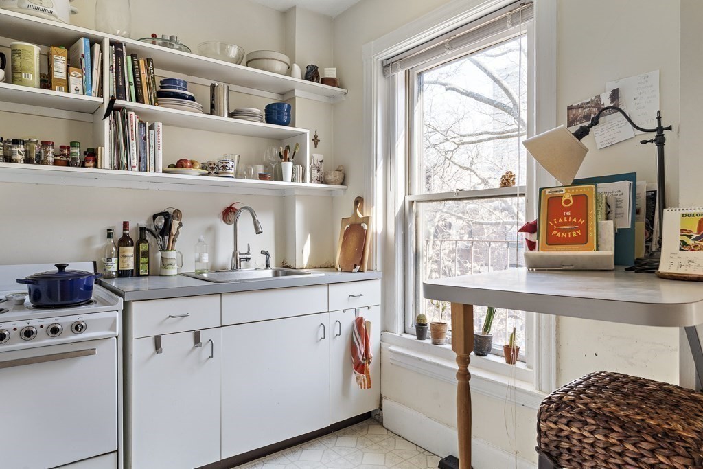 473 Beacon Street Unit: 9