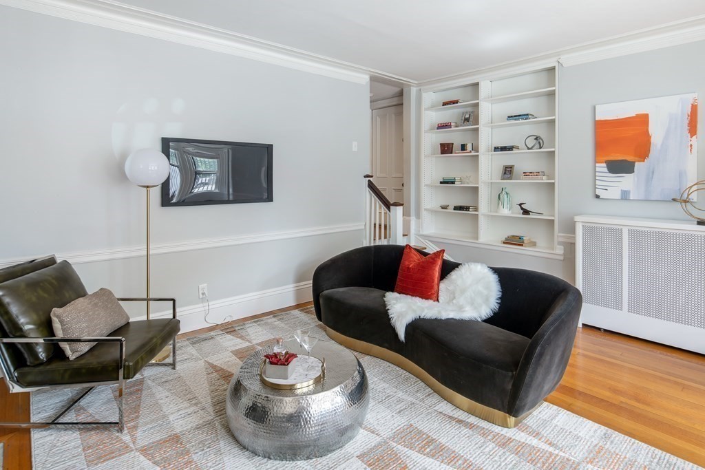 49 Beacon Street Unit: 1