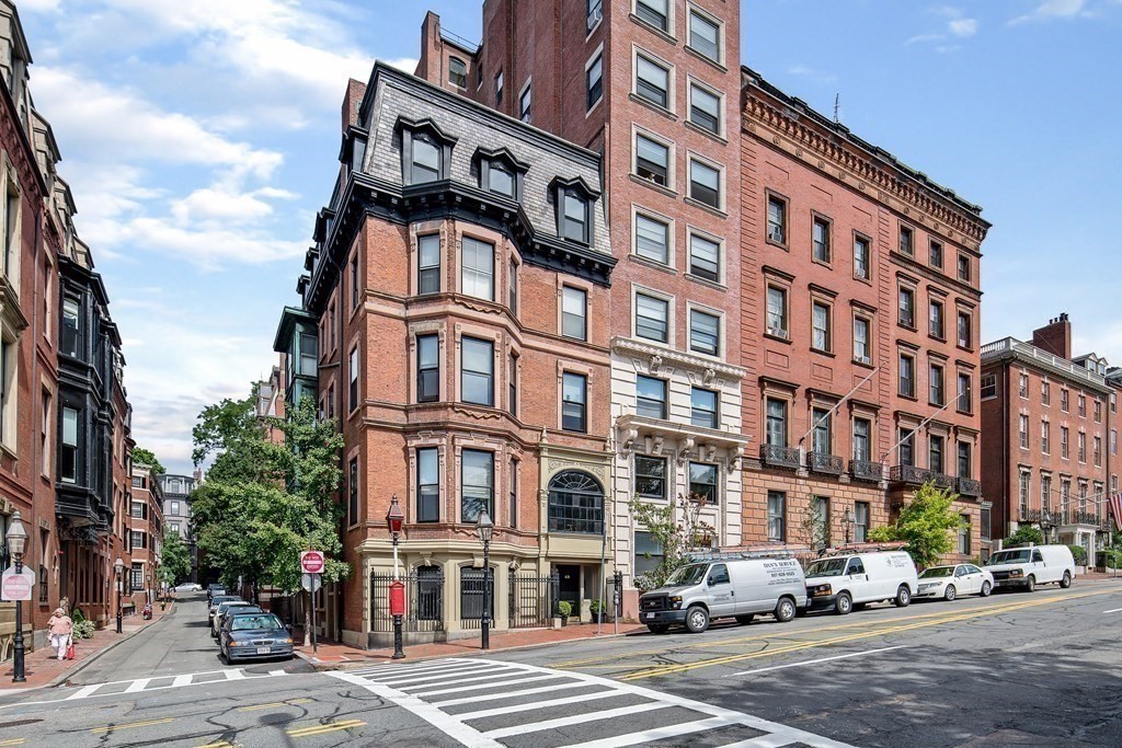 49 Beacon Street Unit: 1