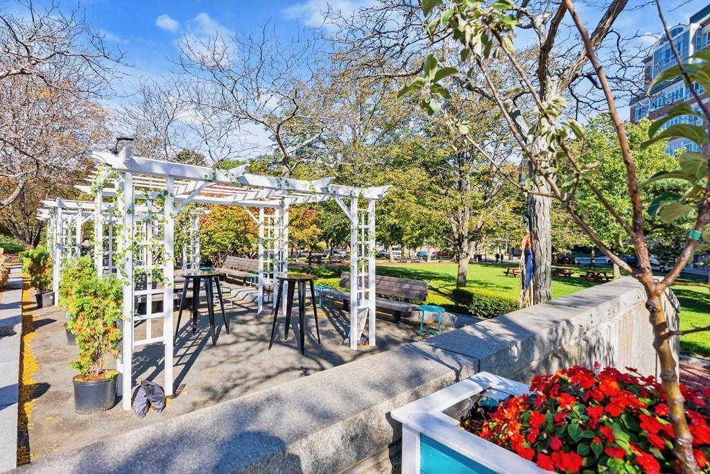73 Chelsea St Unit: 104