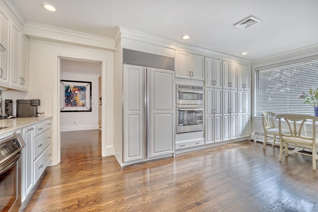 206 Allandale Rd # 3B