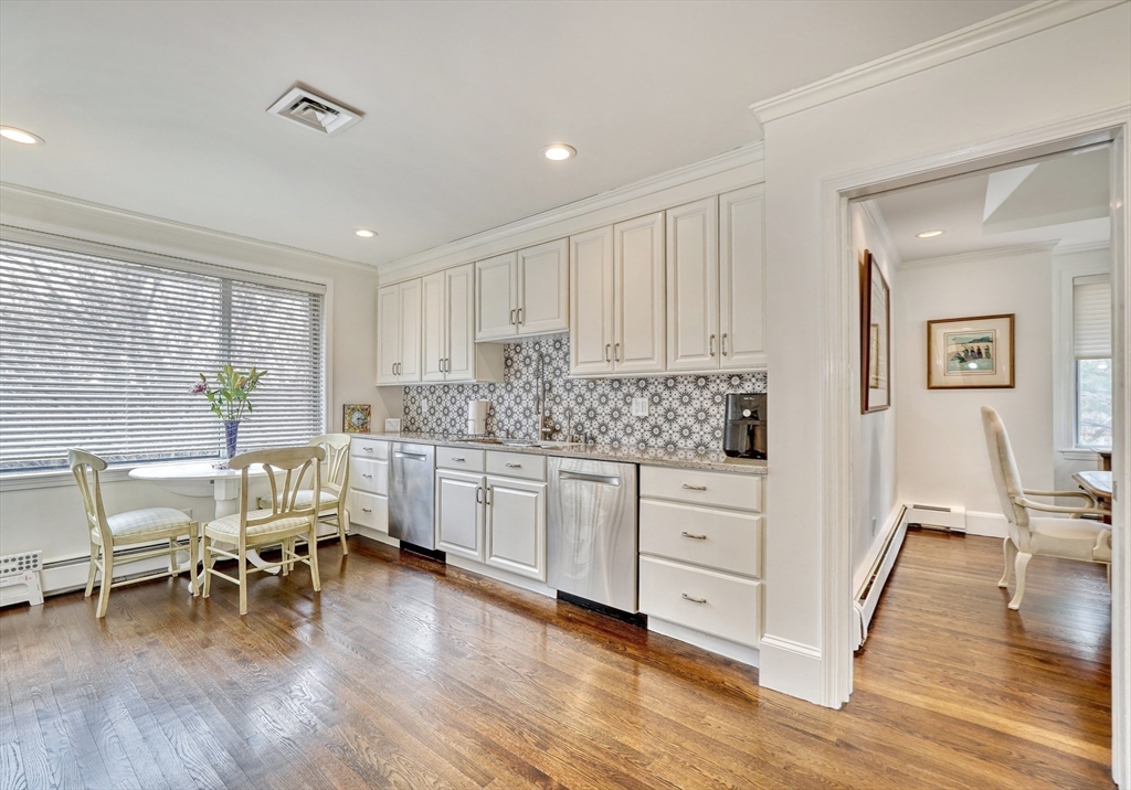 206 Allandale Rd # 3B