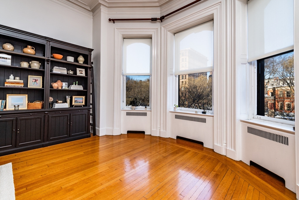46 Commonwealth Ave. # 5