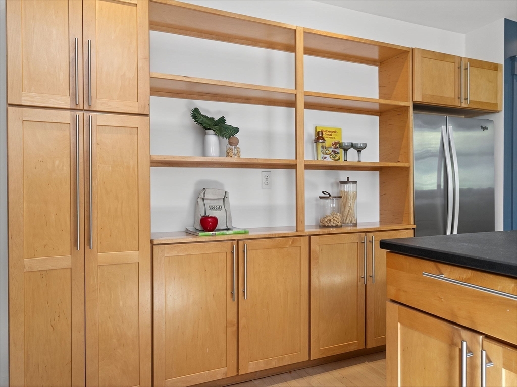 17 Linden Avenue # 2