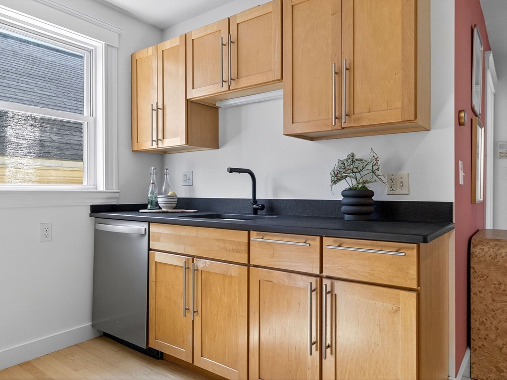 17 Linden Avenue # 2