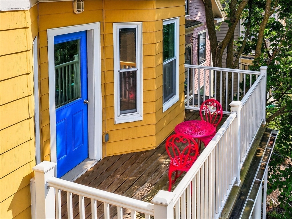 17 Linden Avenue # 2
