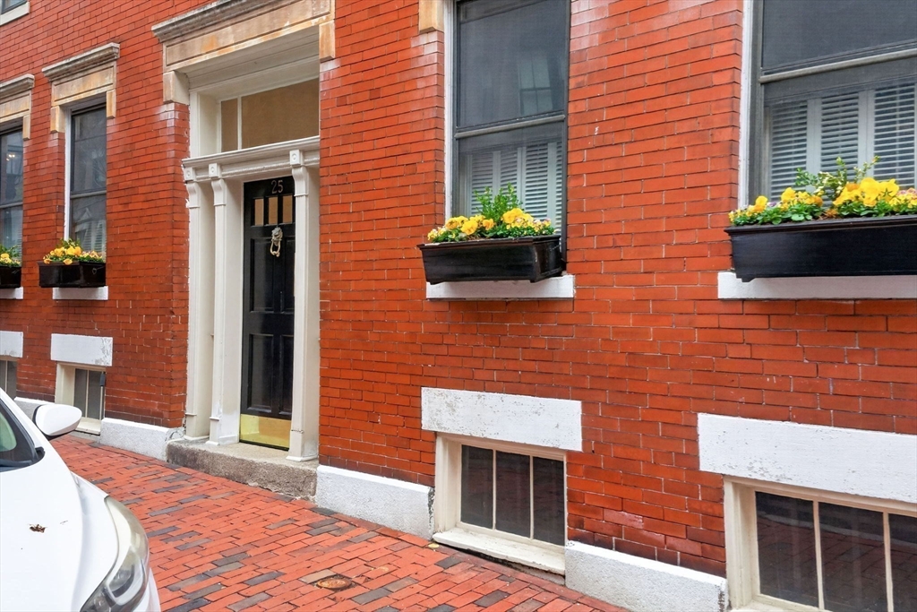 25 Revere Street # 2