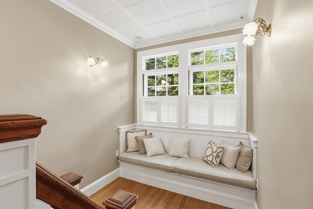 216 Highland Avenue