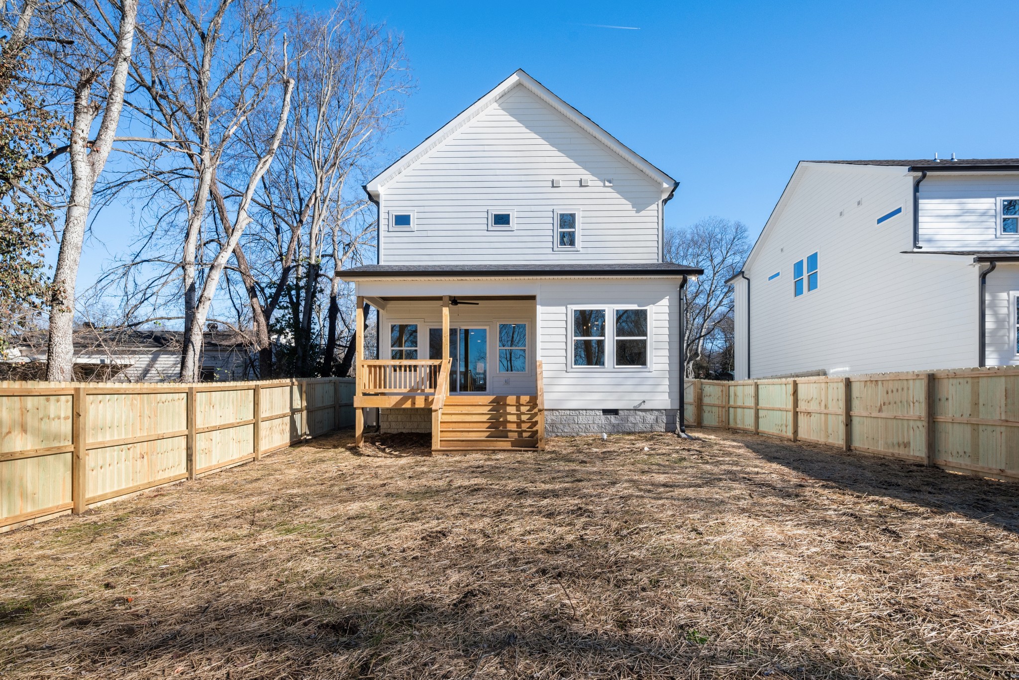 142 Lanier Dr