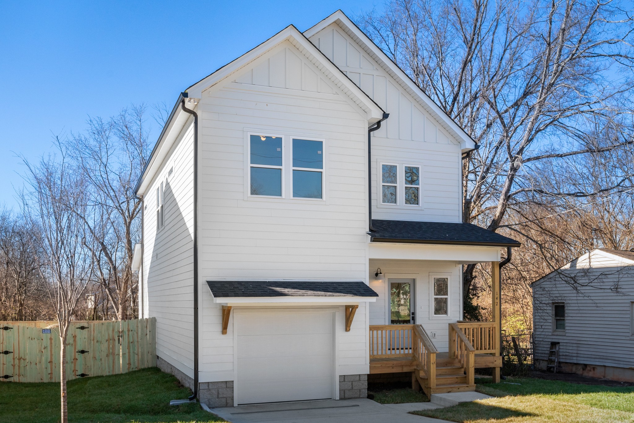 142 Lanier Dr