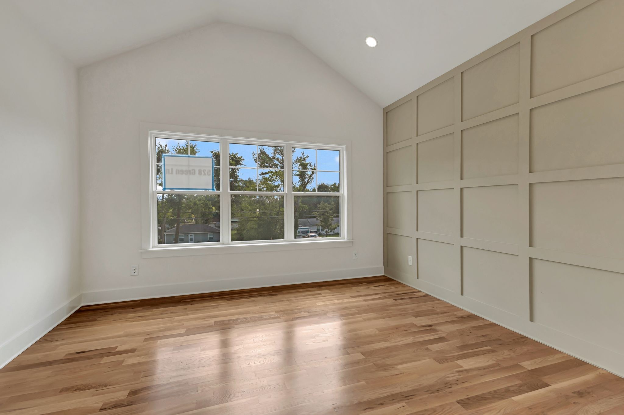 528 Green Lane