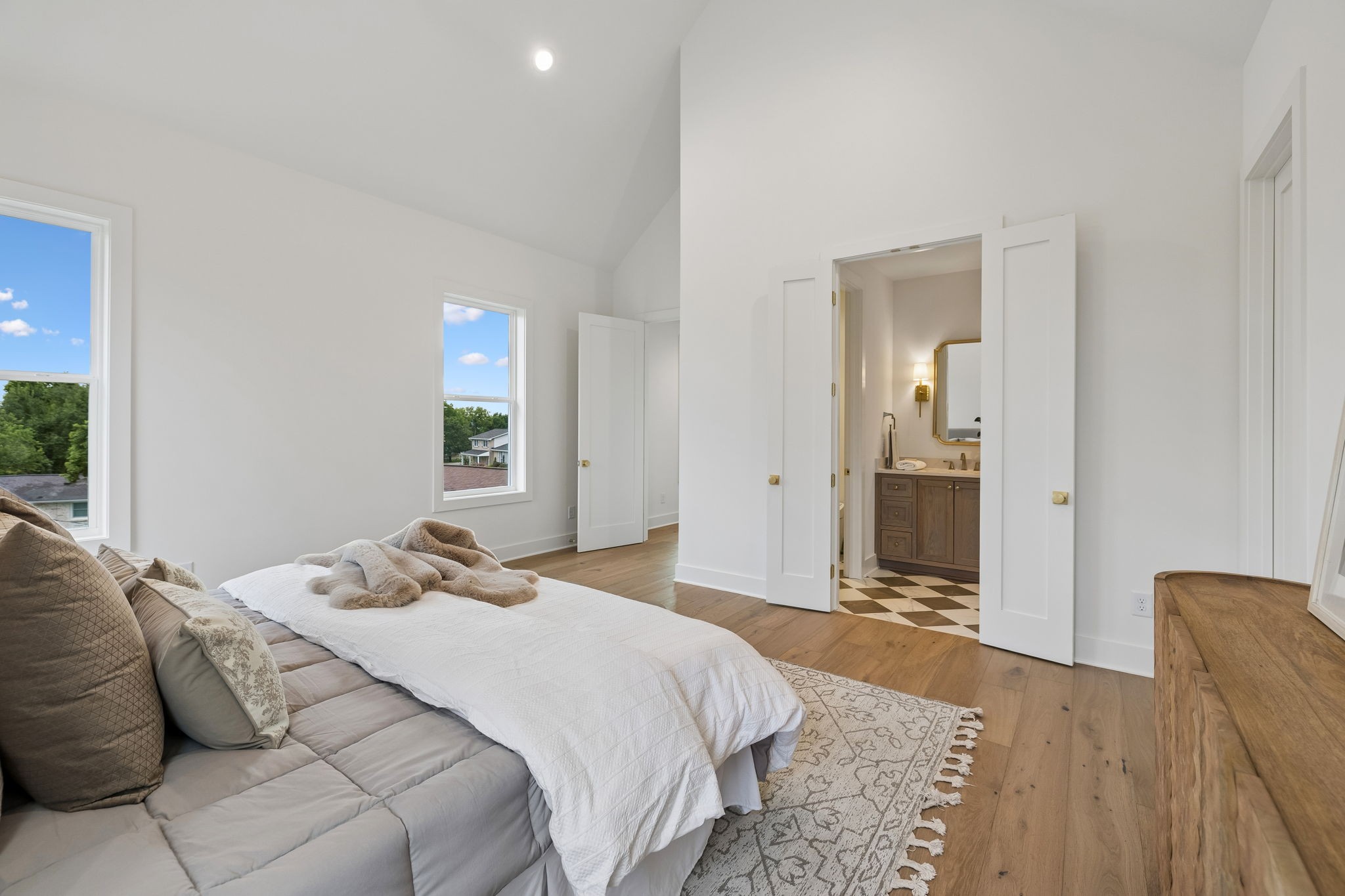 6413 Ranchero Dr Unit: B