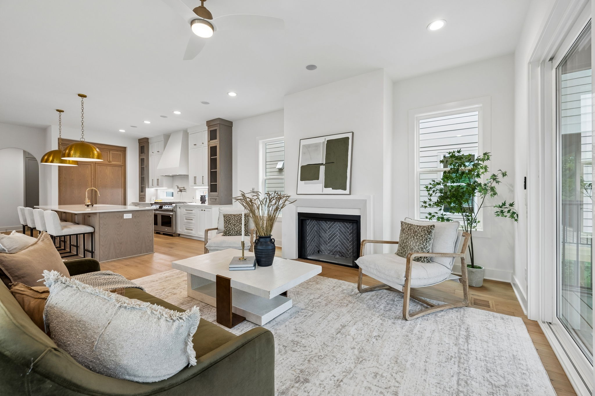 6413 Ranchero Dr Unit: B