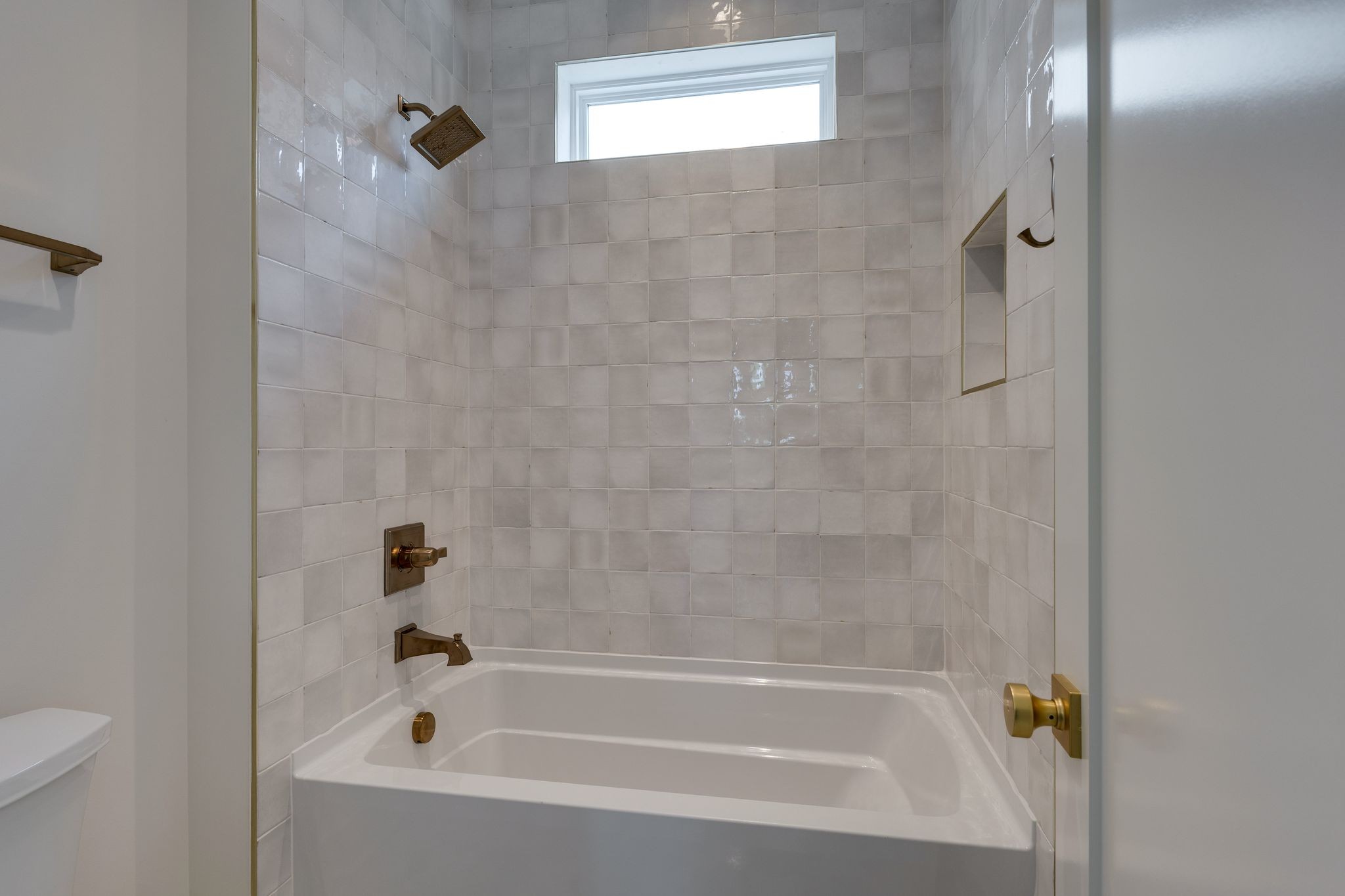 6413 Ranchero Dr Unit: A