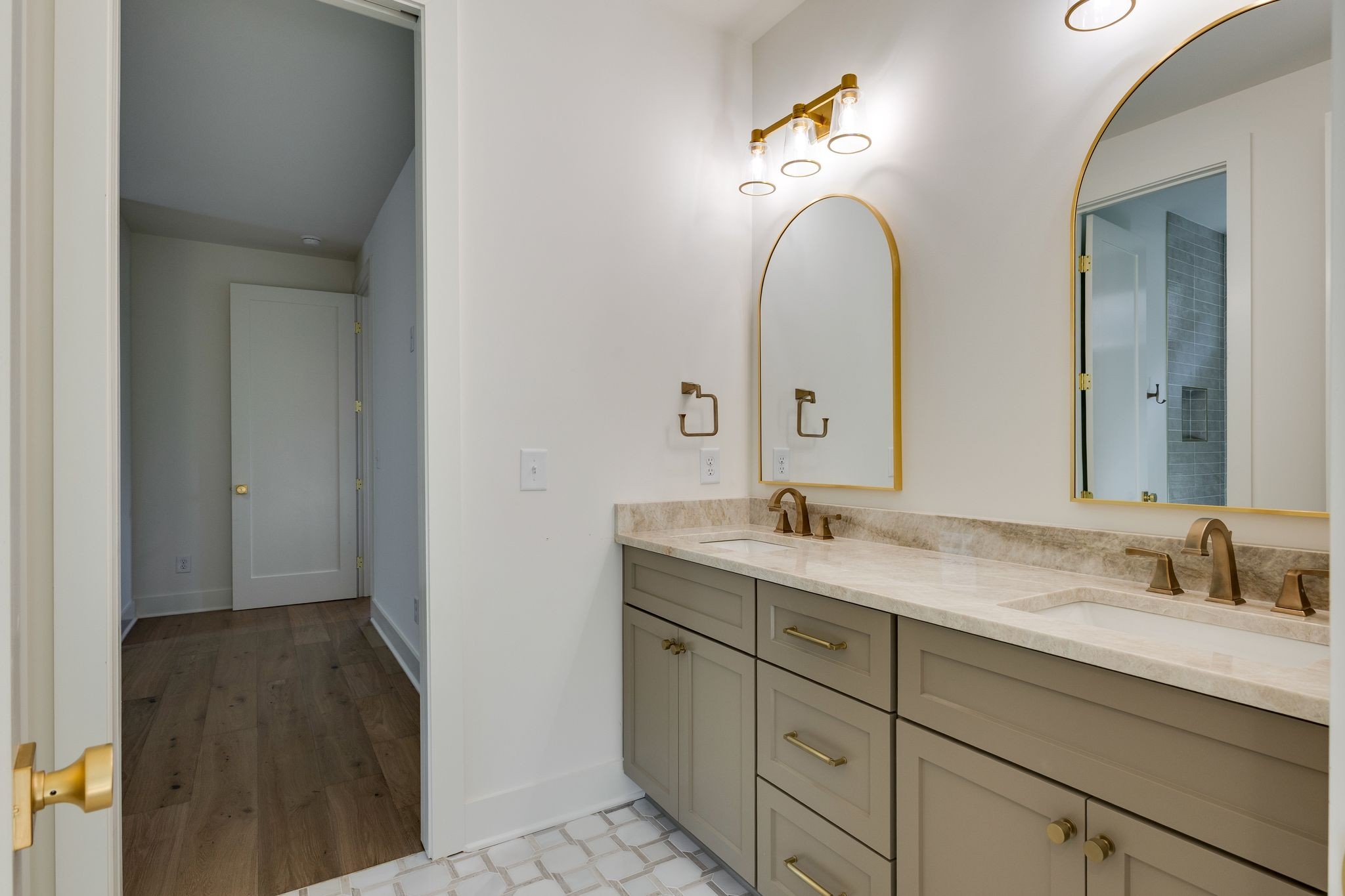 6413 Ranchero Dr Unit: A