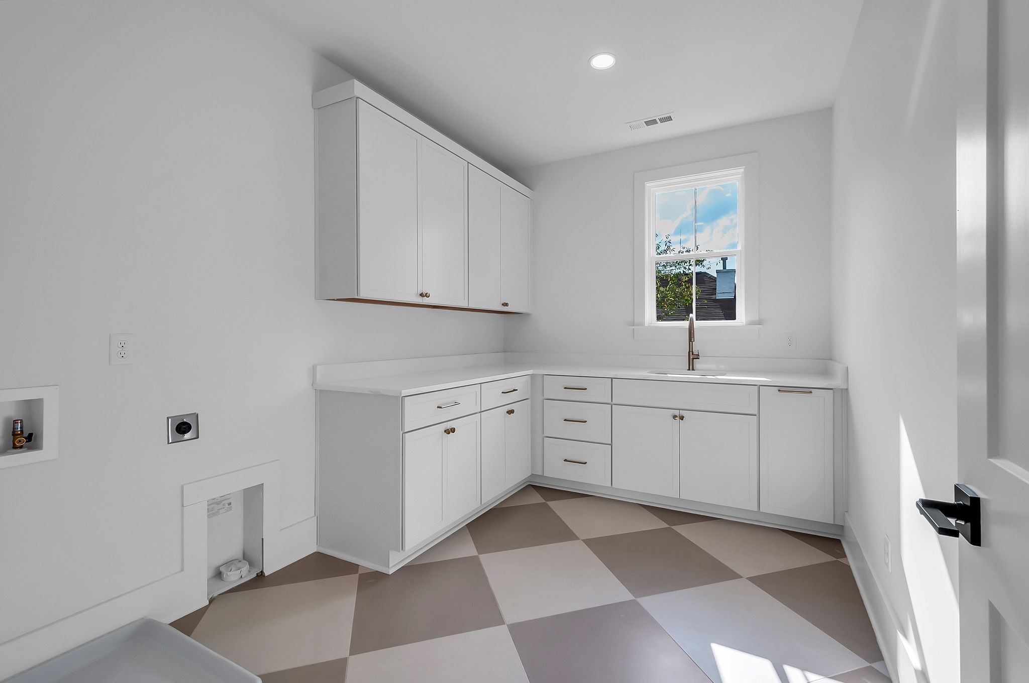 4602 Utah Ave