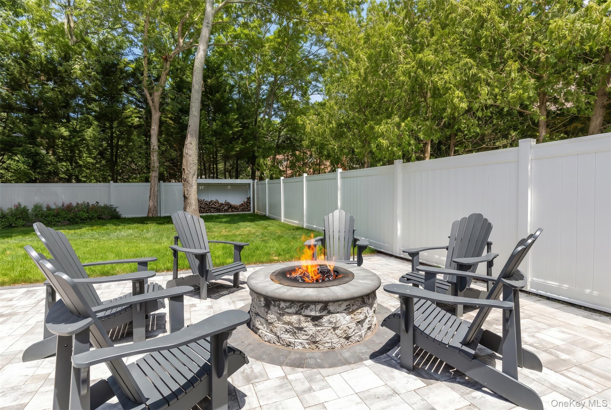 18 Squires Avenue