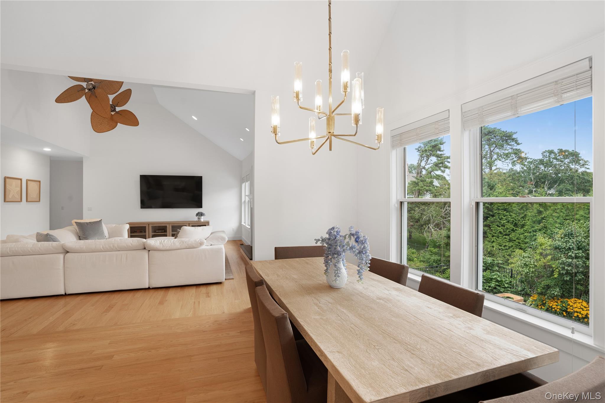 10 Peconic View Court