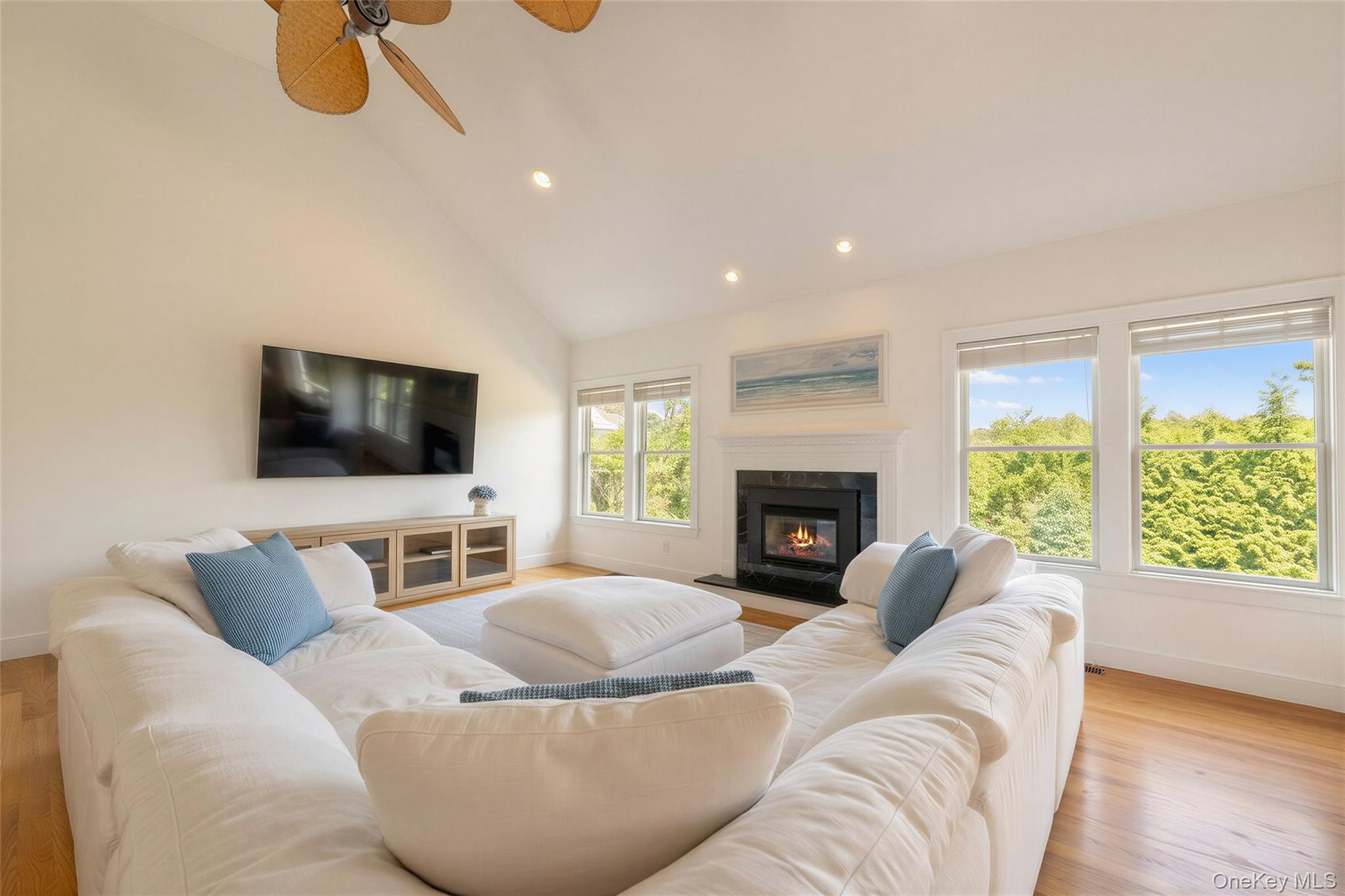 10 Peconic View Court