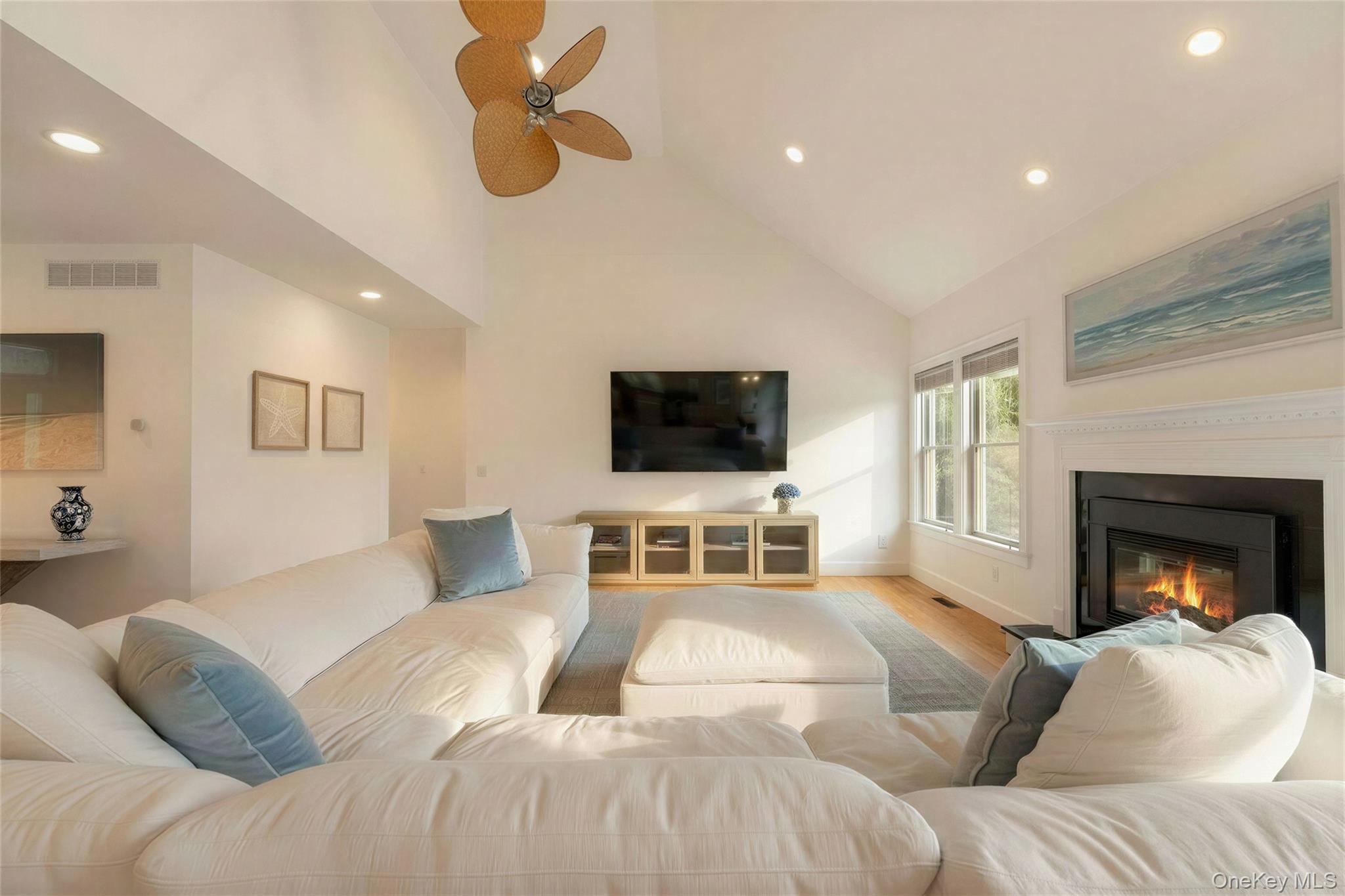 10 Peconic View Court