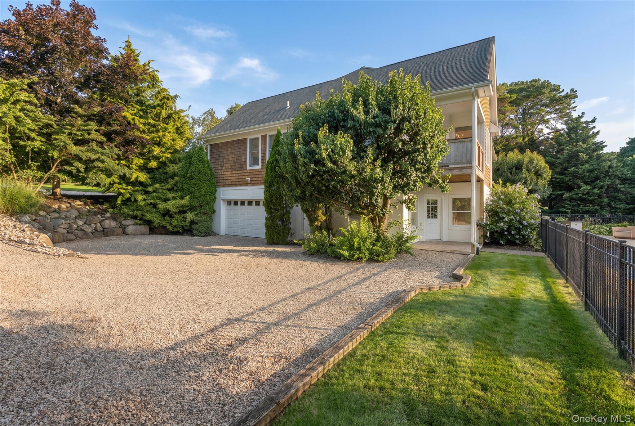 10 Peconic View Court