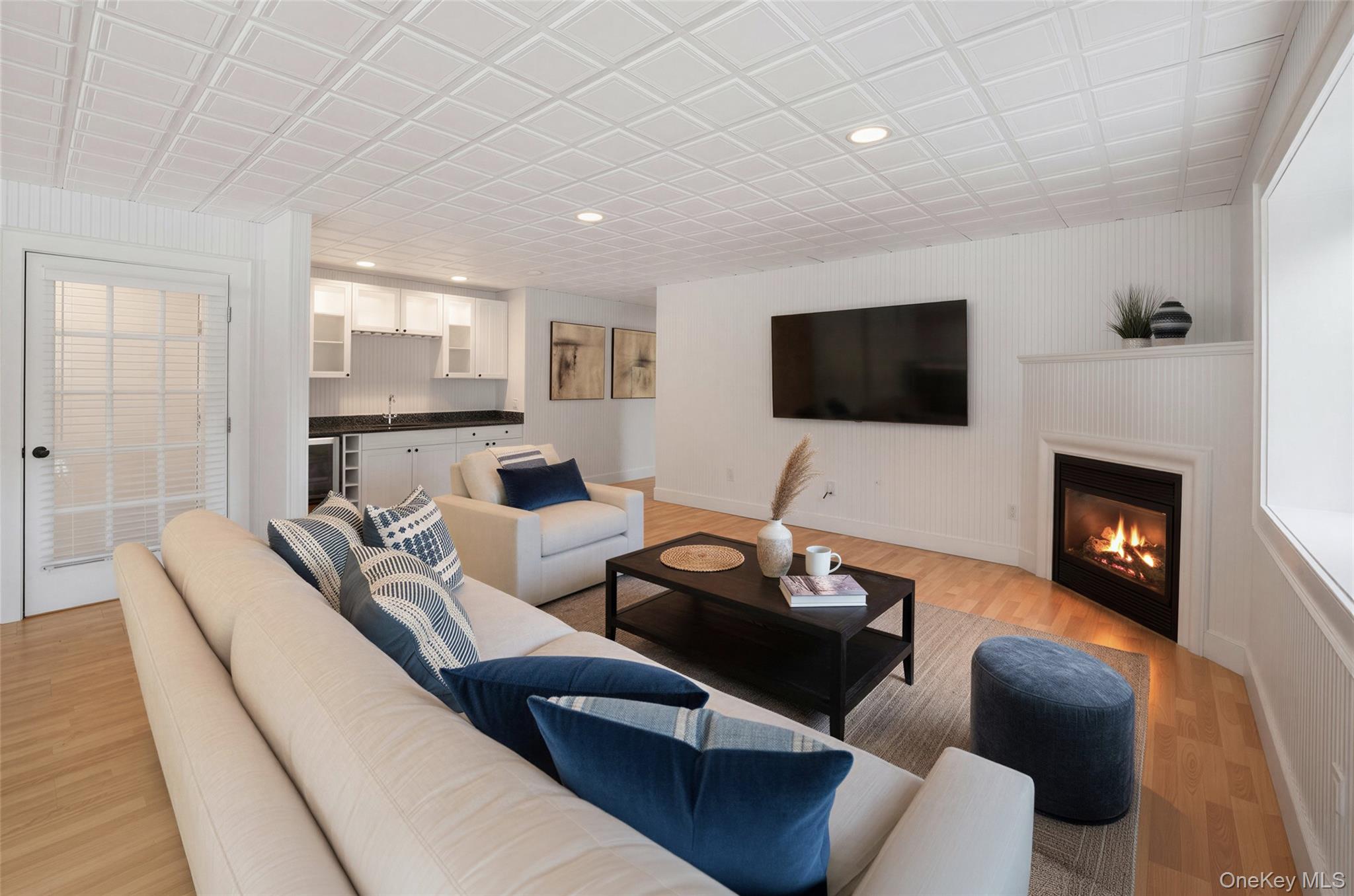 10 Peconic View Court