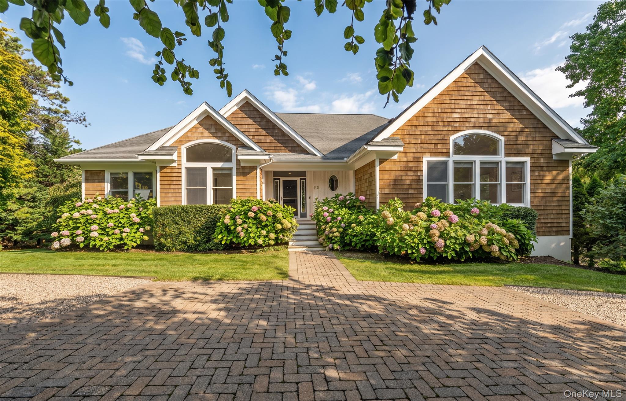 10 Peconic View Court