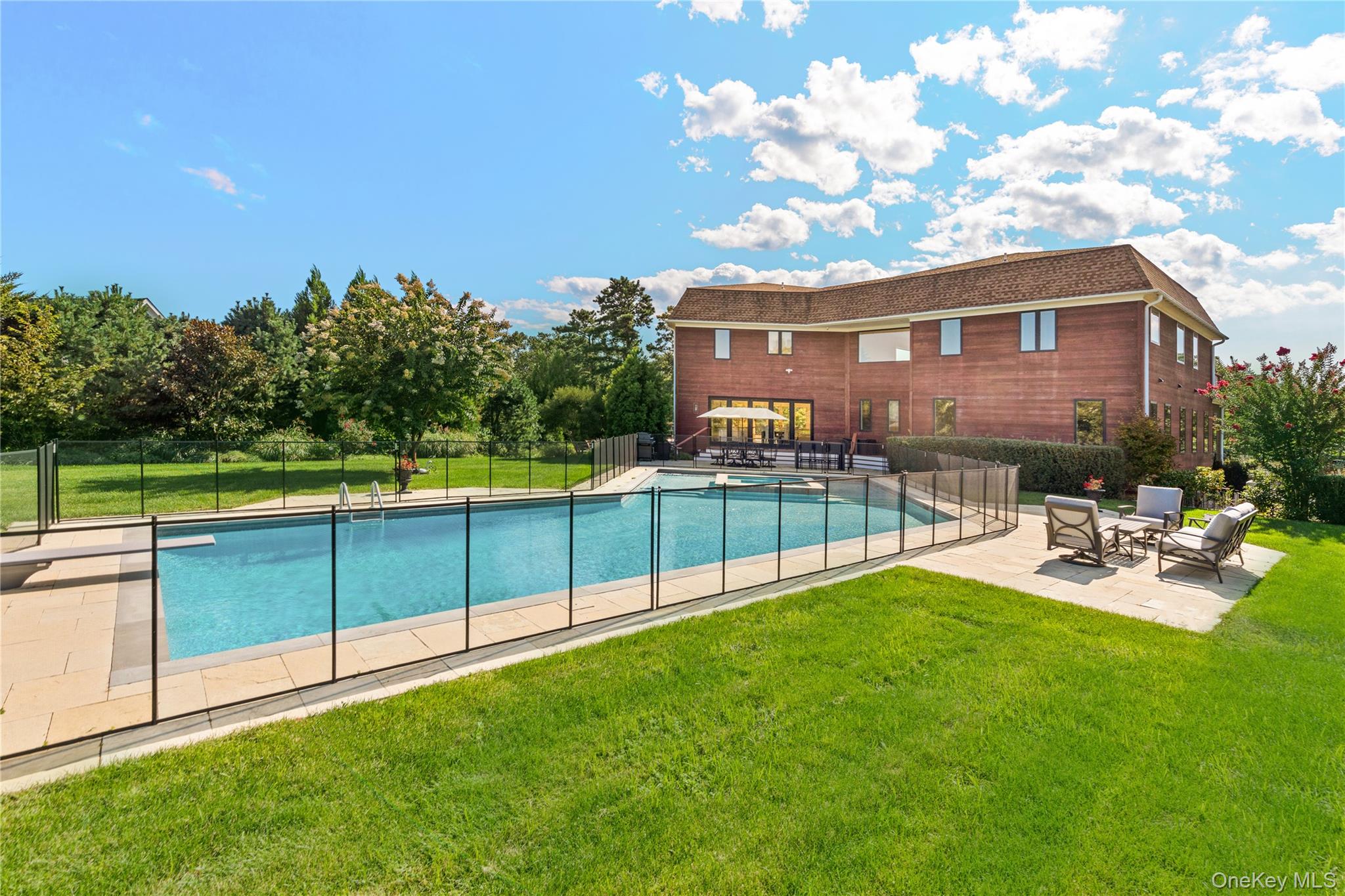 89 Old Canoe Place Road