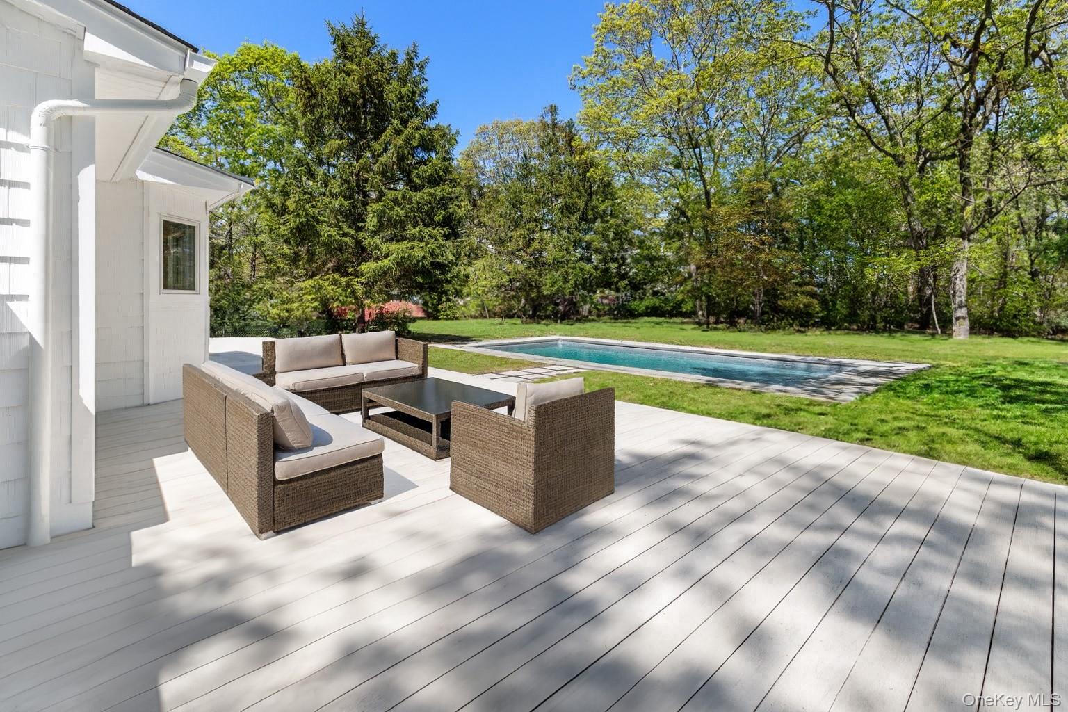 4 Pine Tree Court