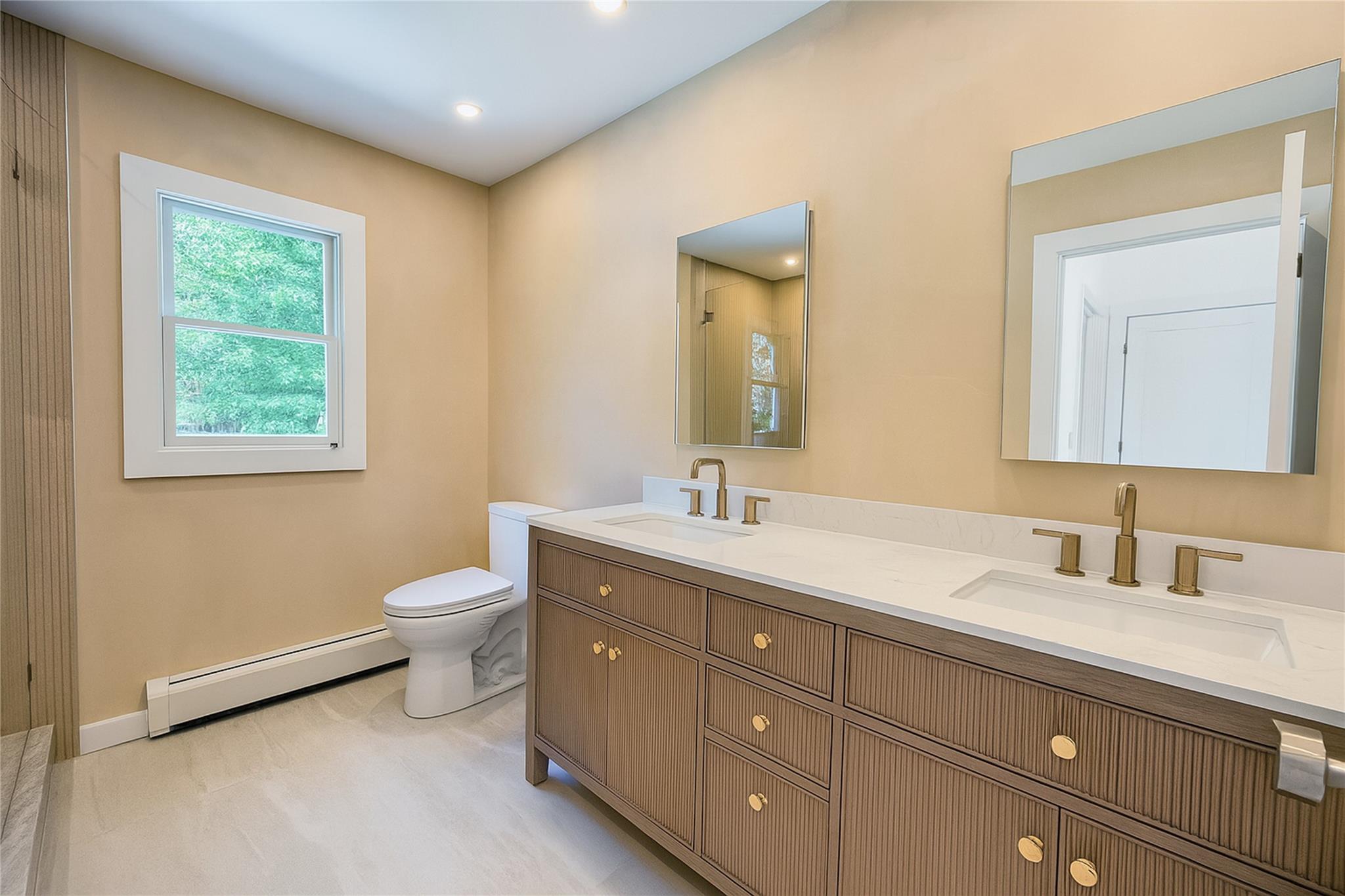 4 Pine Tree Court