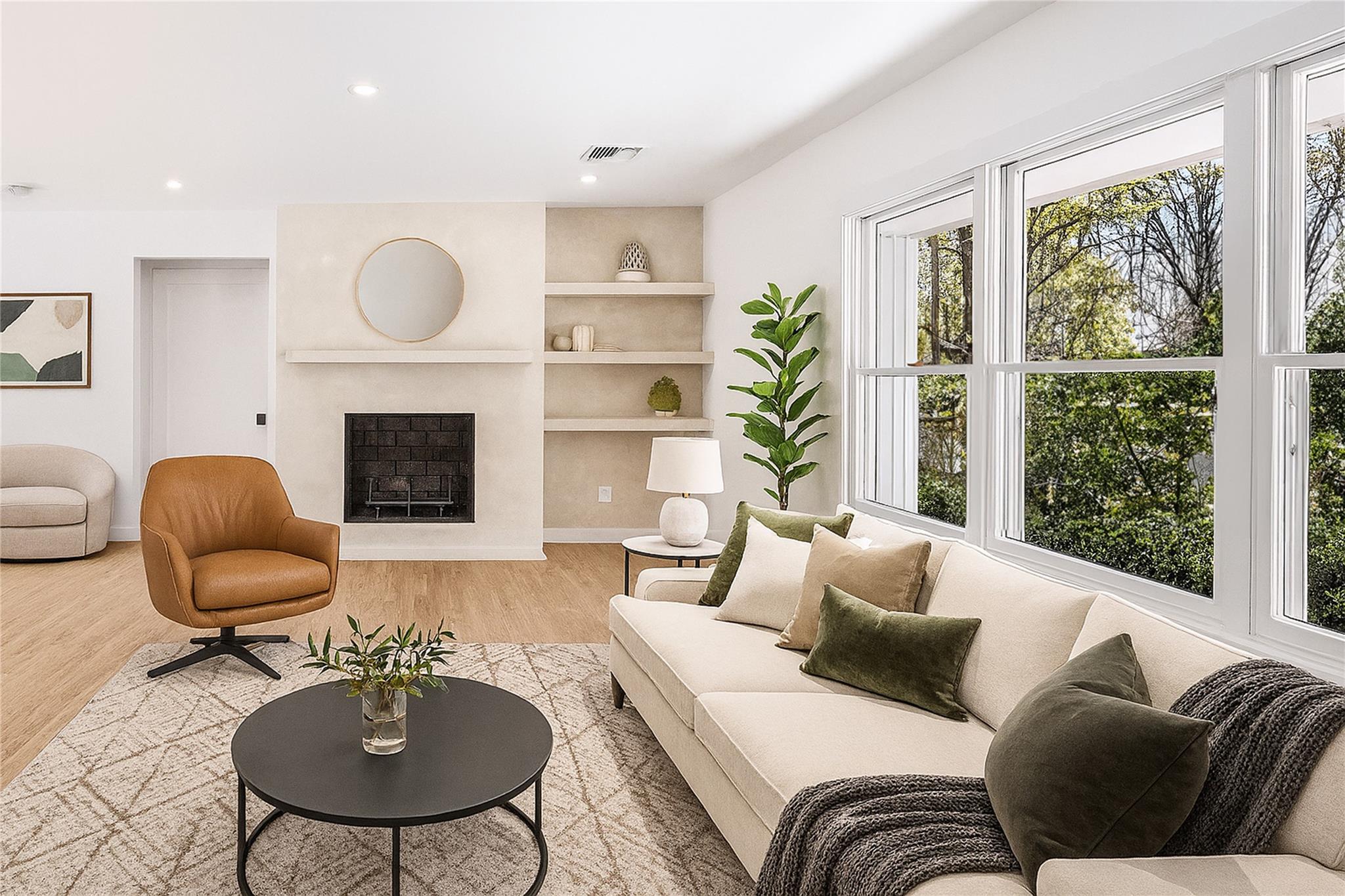 4 Pine Tree Court