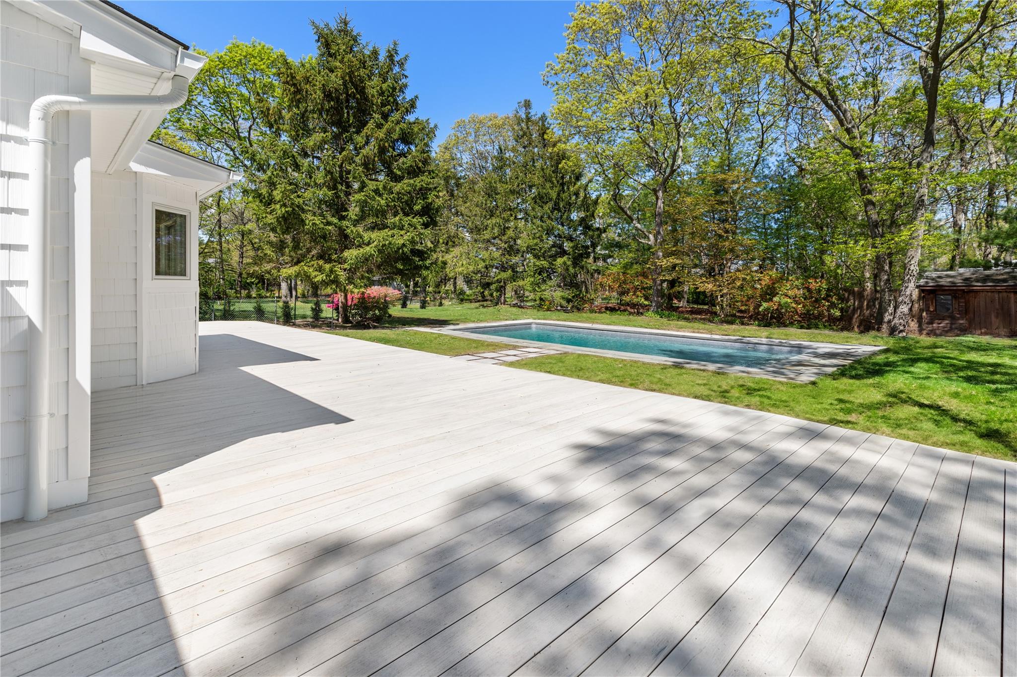 4 Pine Tree Court