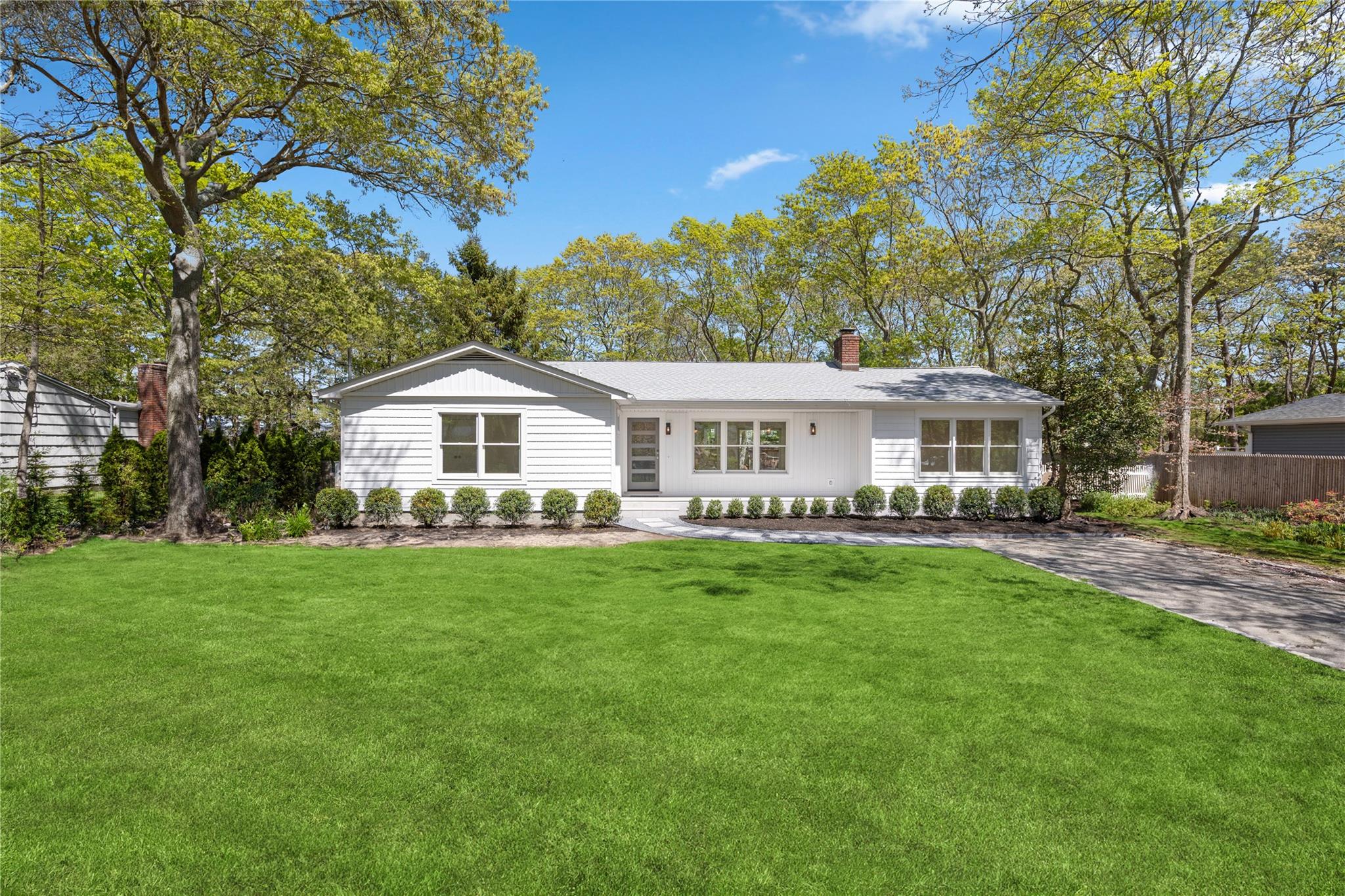 4 Pine Tree Court