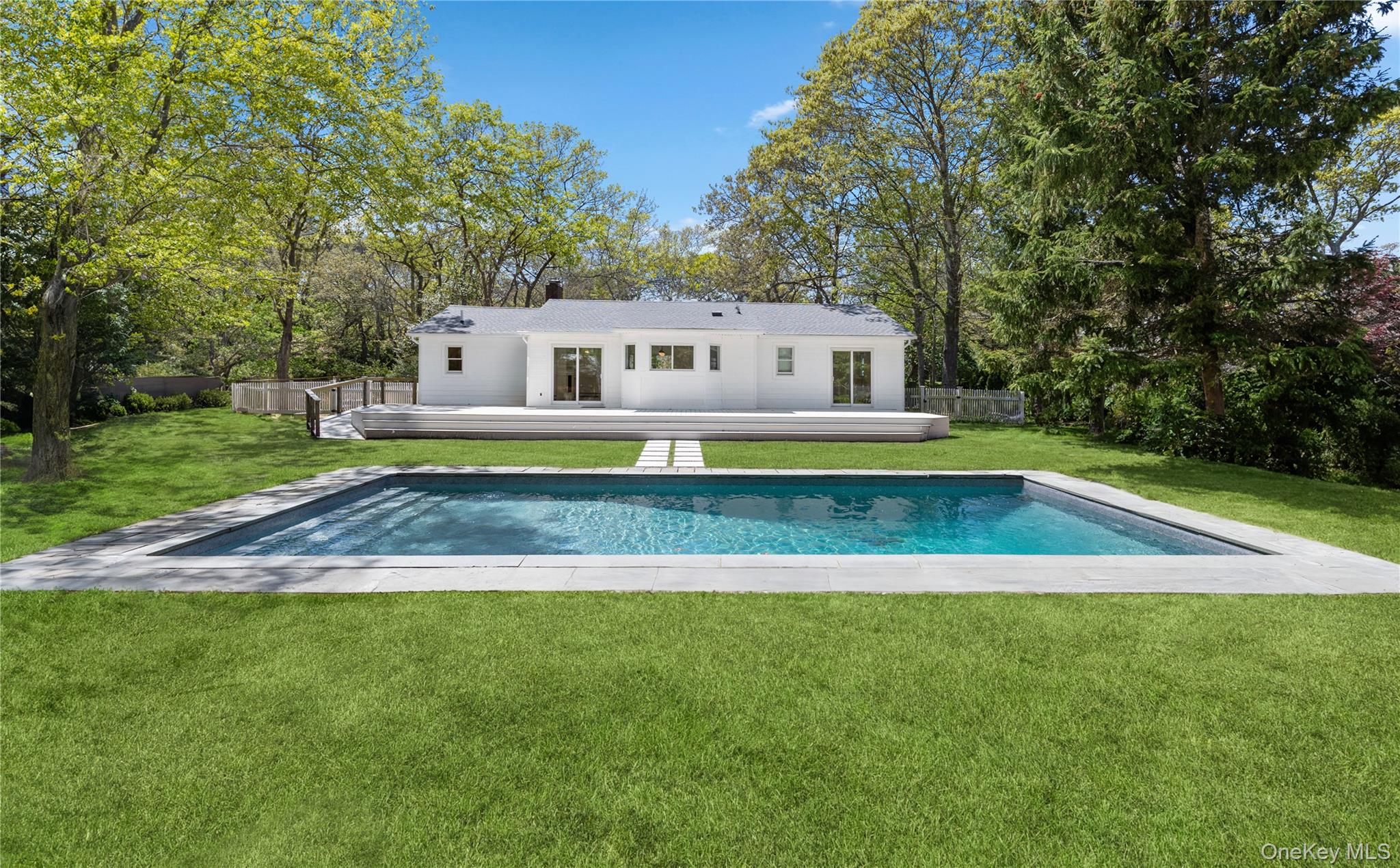 4 Pine Tree Court