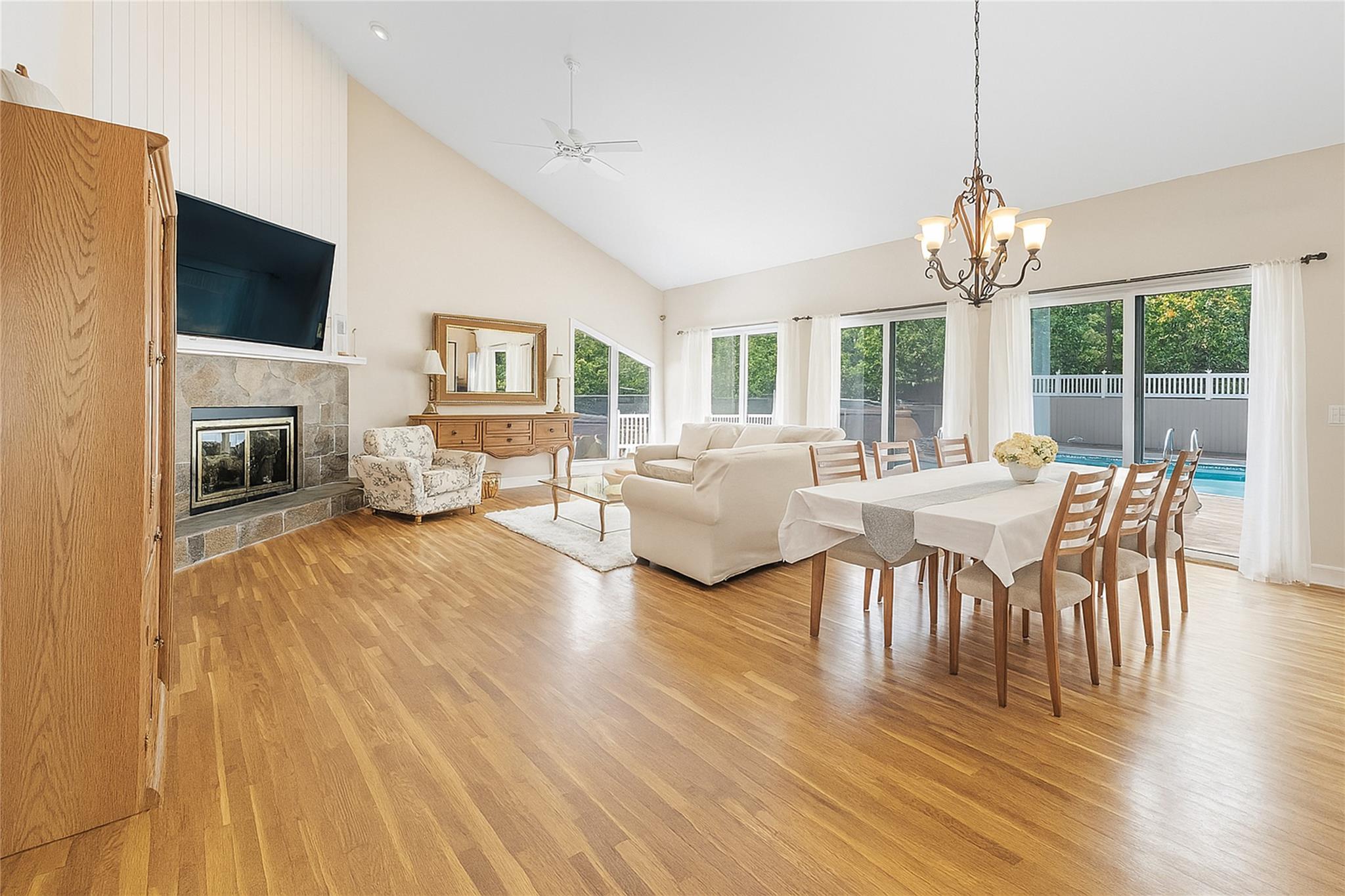 60 Quogue Riverhead Road