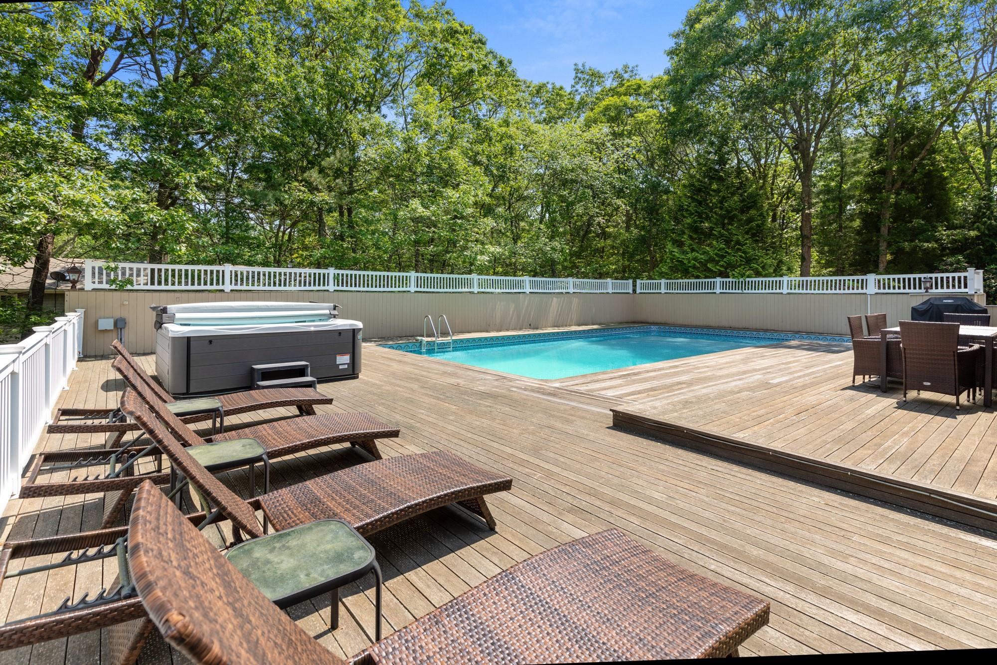 60 Quogue Riverhead Road