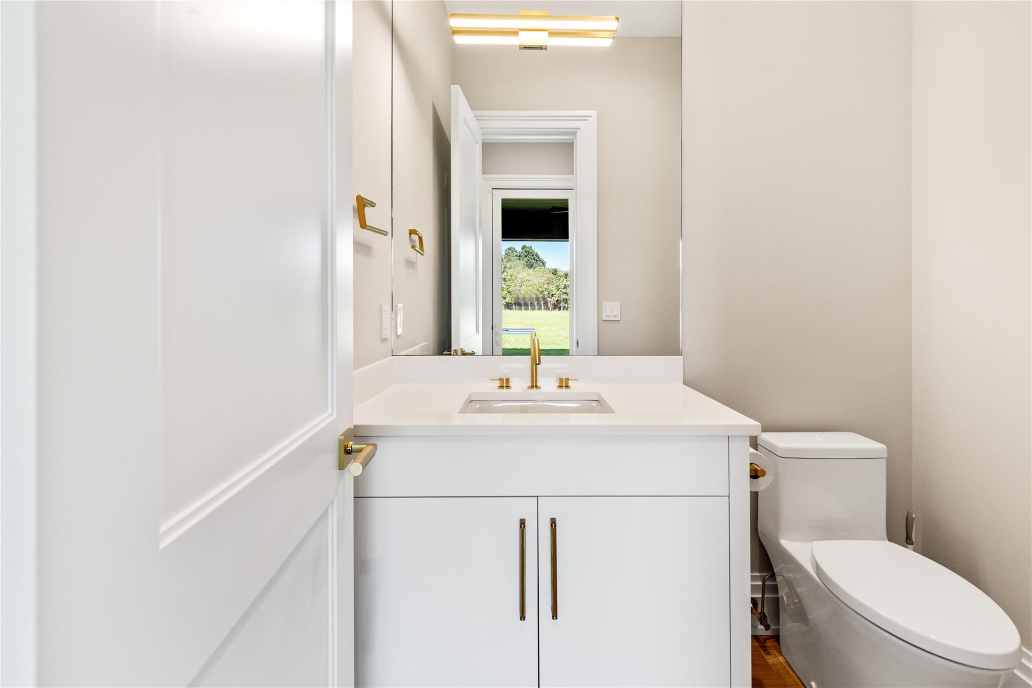 21 Cedar Lane