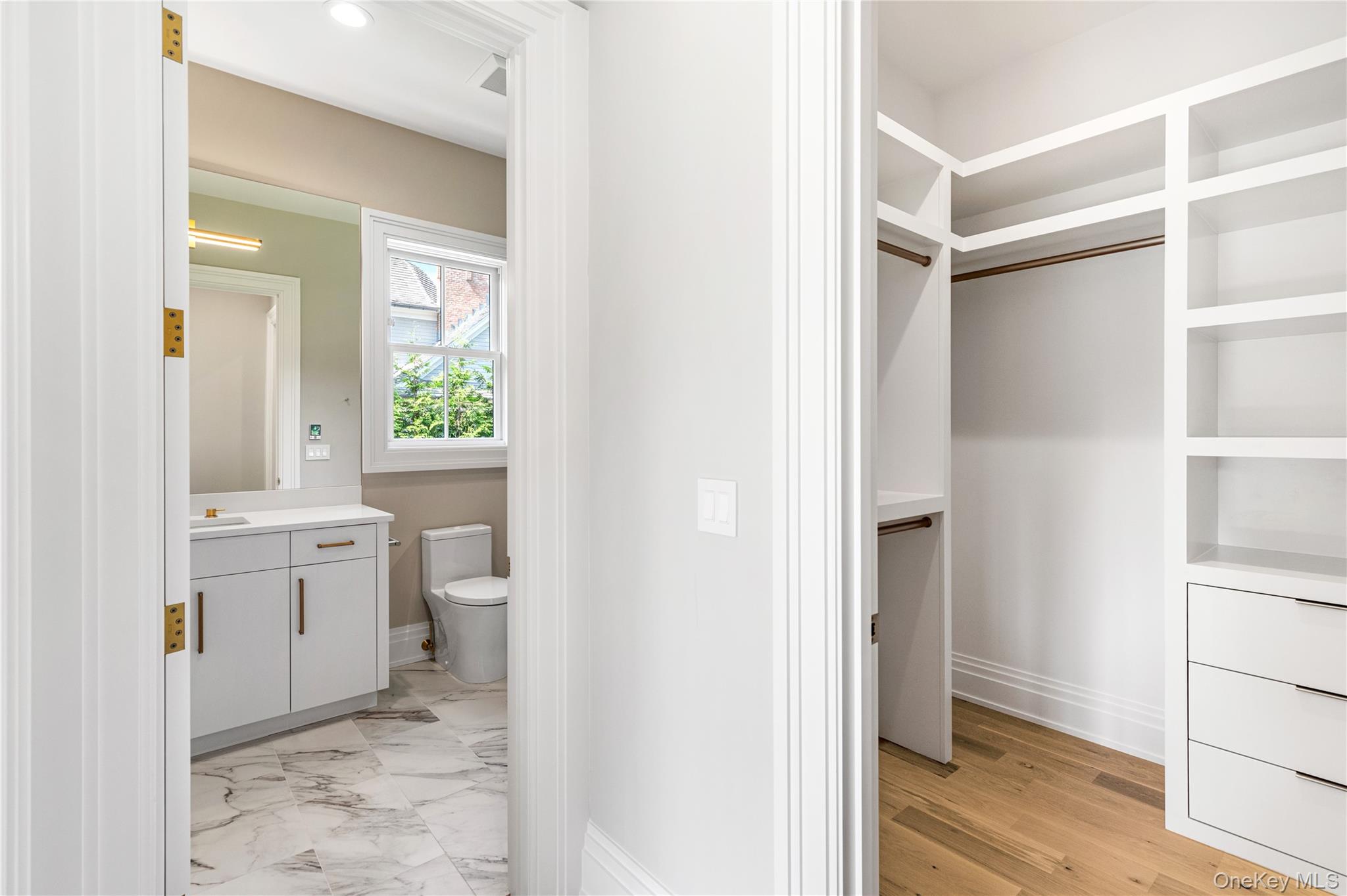 21 Cedar Lane