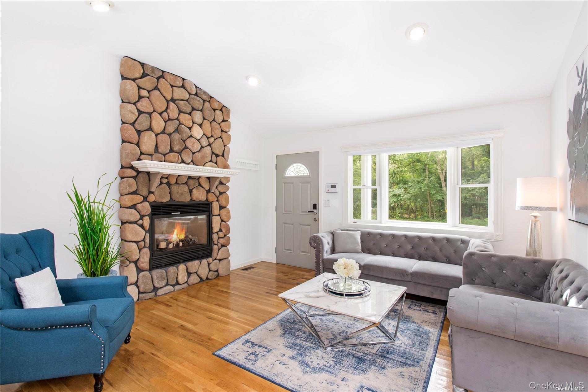 19 Lakewood Avenue