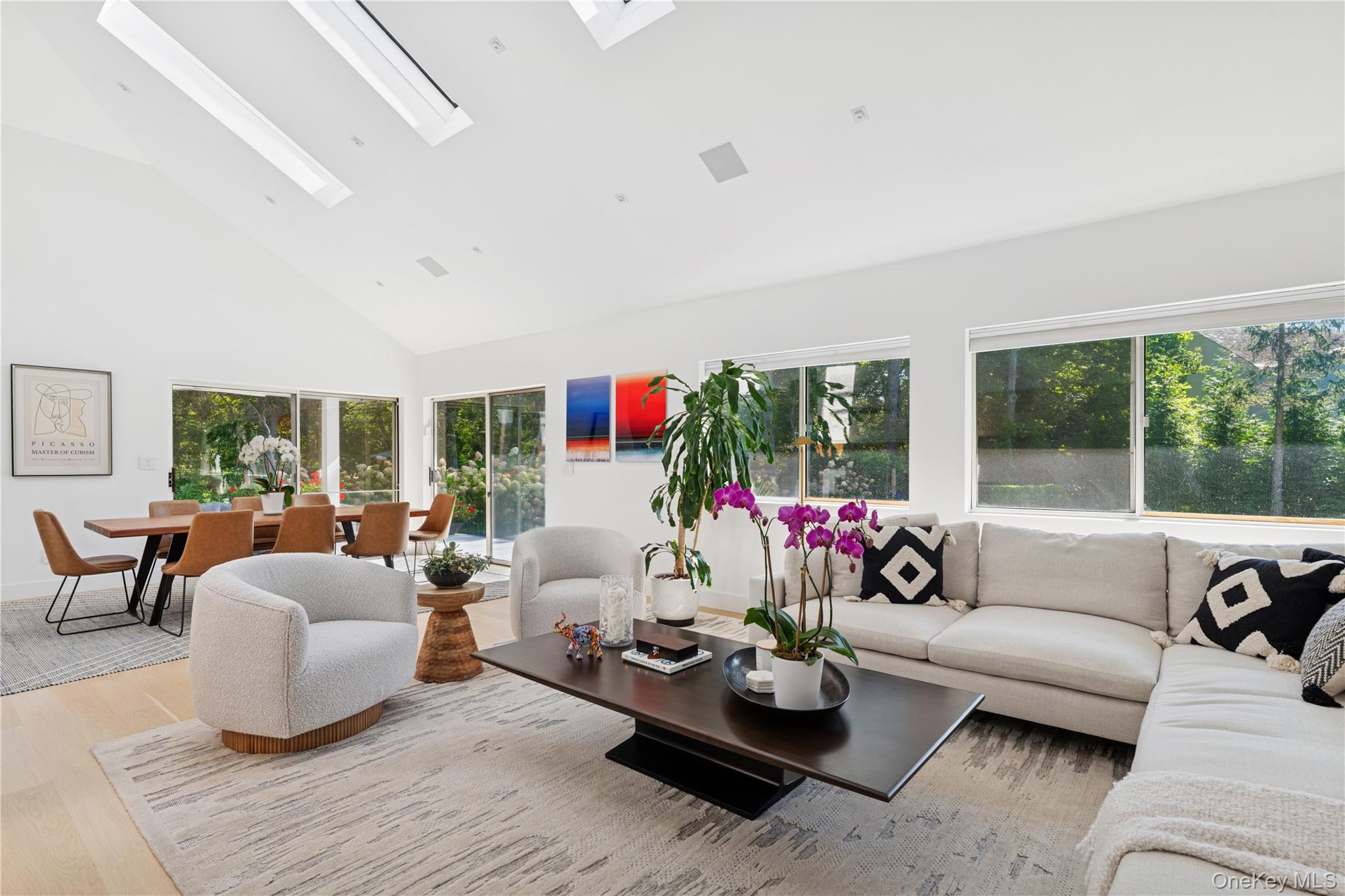 10 Lakewood Lane