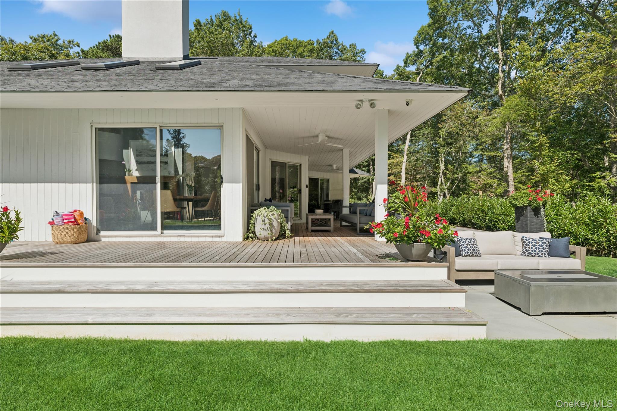 10 Lakewood Lane