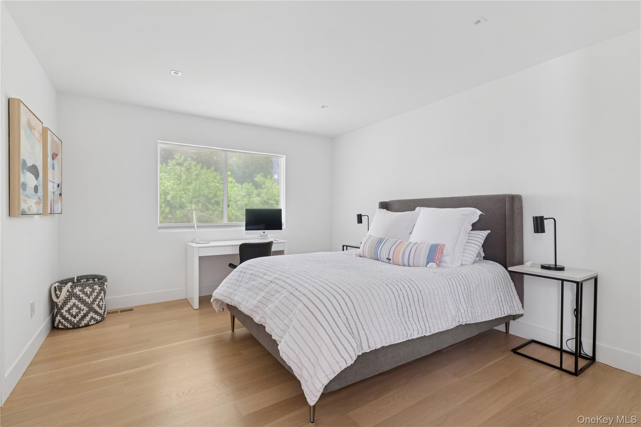 10 Lakewood Lane