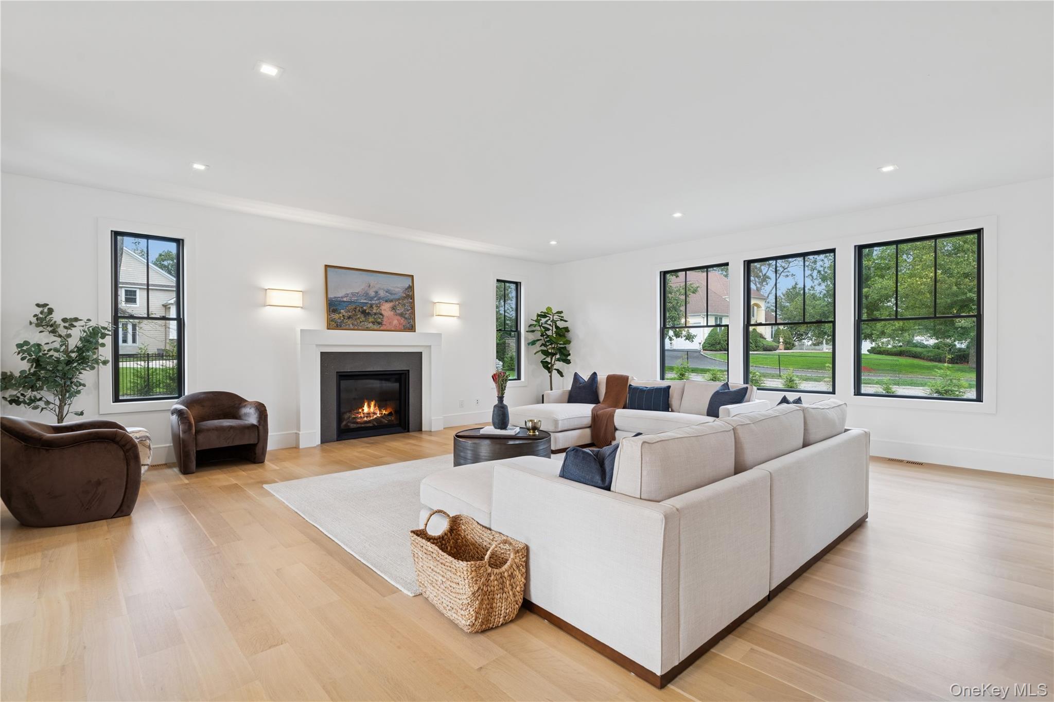 110 Crescent Court