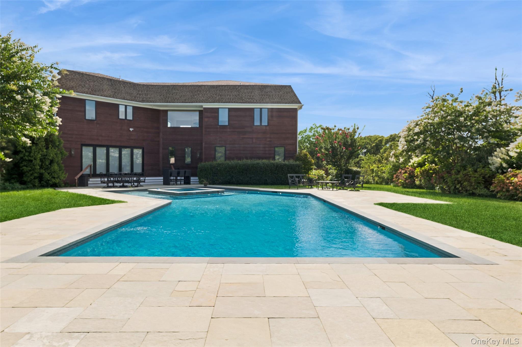 89 Old Canoe Place Road